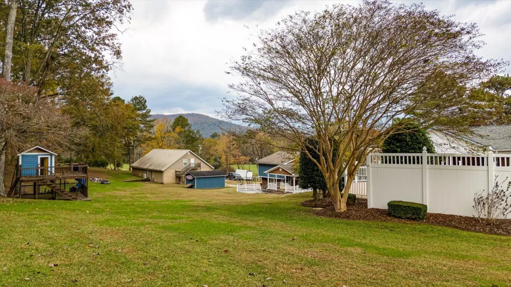 105 County Road 206 Bridgeport, AL 35740