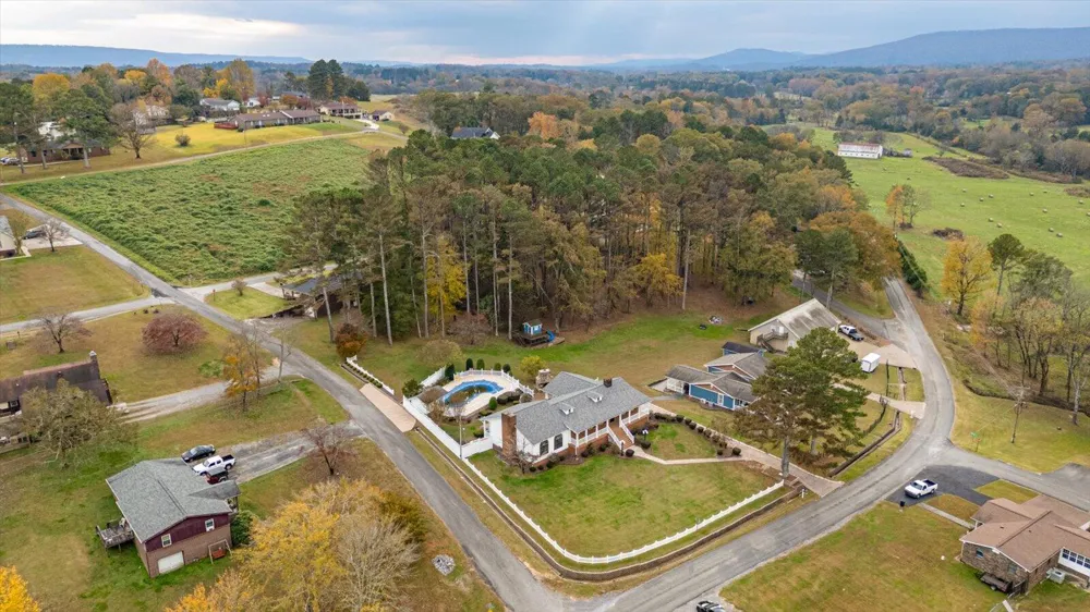 105 County Road 206 Bridgeport, AL 35740