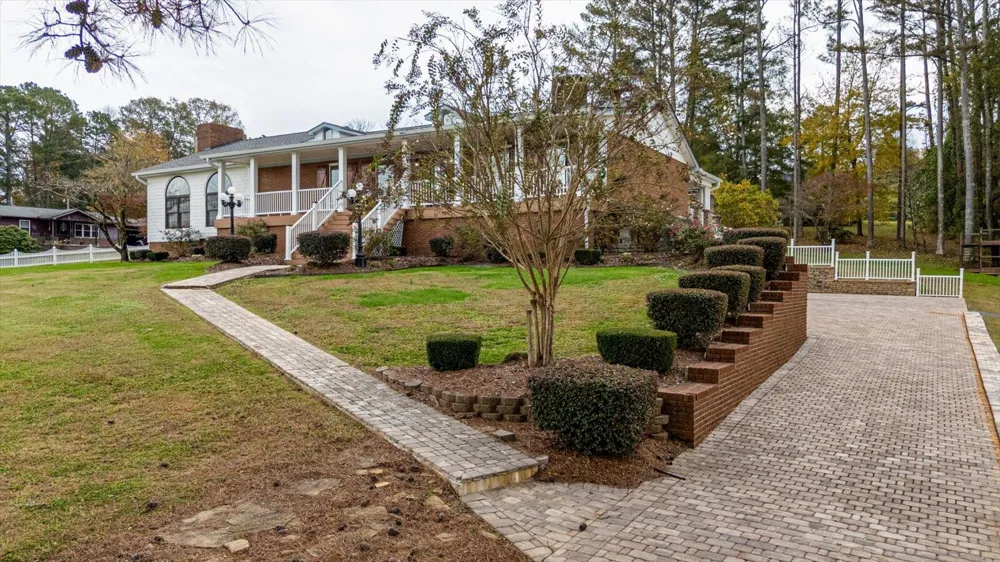 105 County Road 206 Bridgeport, AL 35740
