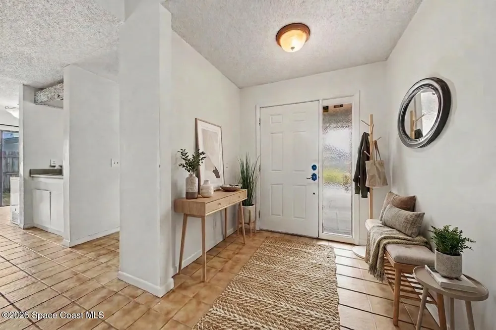 2008 Houndslake Drive Winter Park, FL 32792