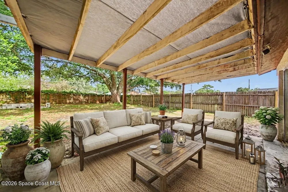 2008 Houndslake Drive Winter Park, FL 32792
