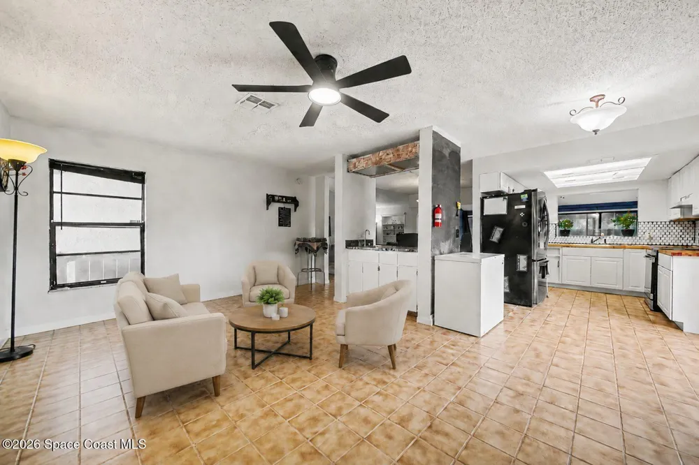 2008 Houndslake Drive Winter Park, FL 32792