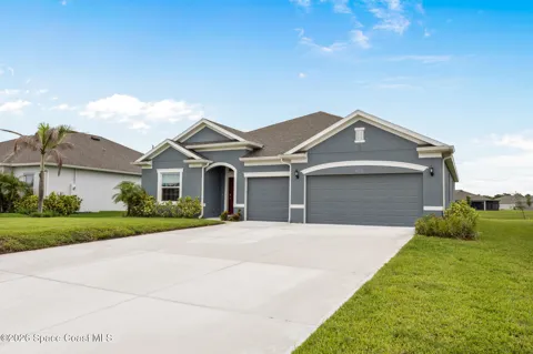 4398 Lago Vista Drive