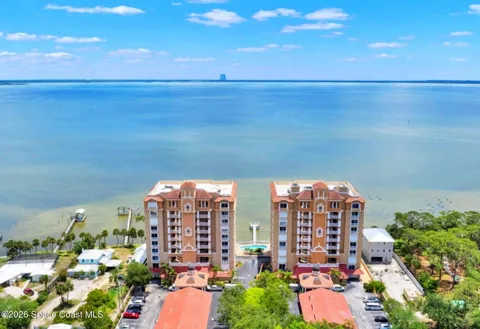 3205 S Washington Avenue #903b