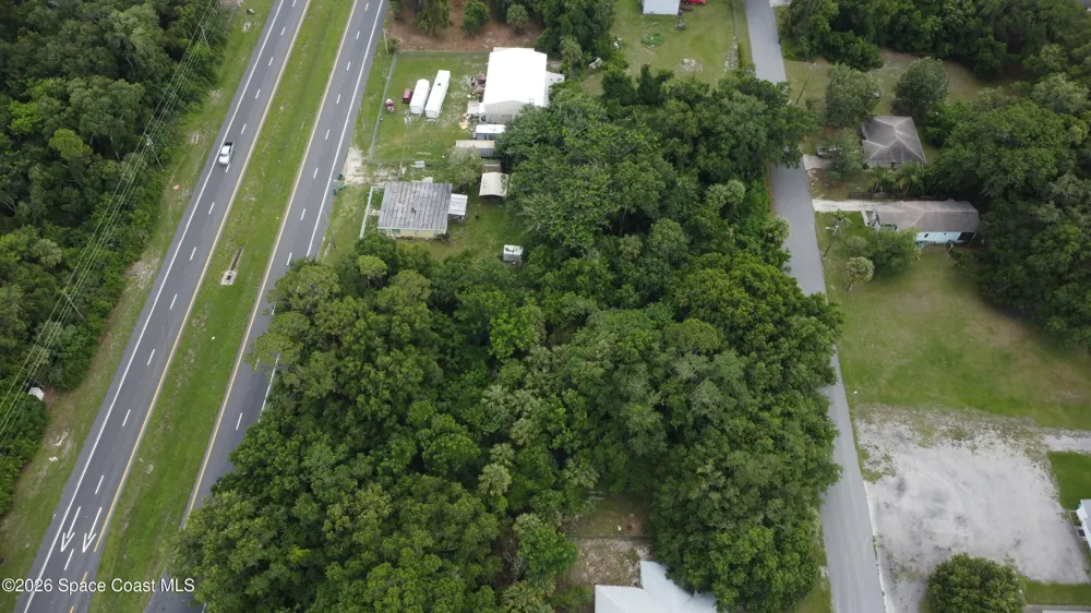 Travis Street Mims, FL 32754