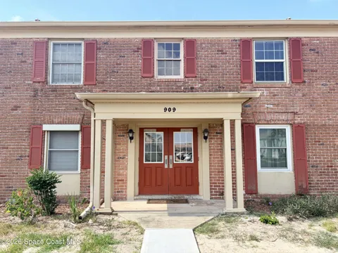 909 S Colonial Court #C