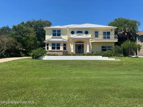 1613 Indian River Drive