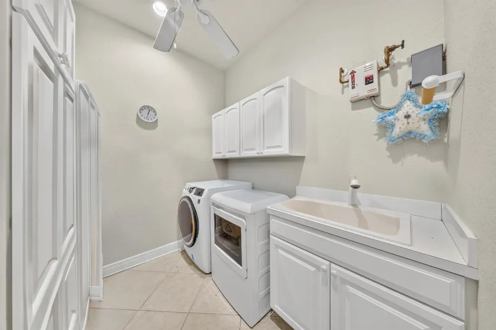2304 Winding Creek Lane Fort Pierce, FL 34981