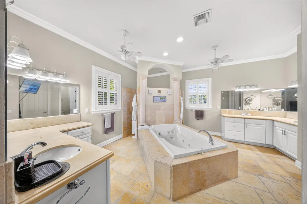 2304 Winding Creek Lane Fort Pierce, FL 34981