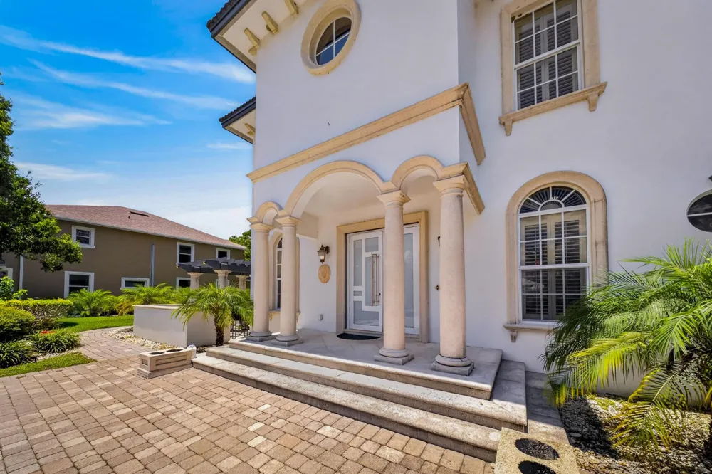 2304 Winding Creek Lane Fort Pierce, FL 34981