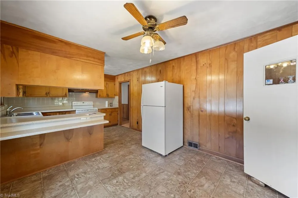 3211 NC Highway 8 S Walnut Cove, NC 27052