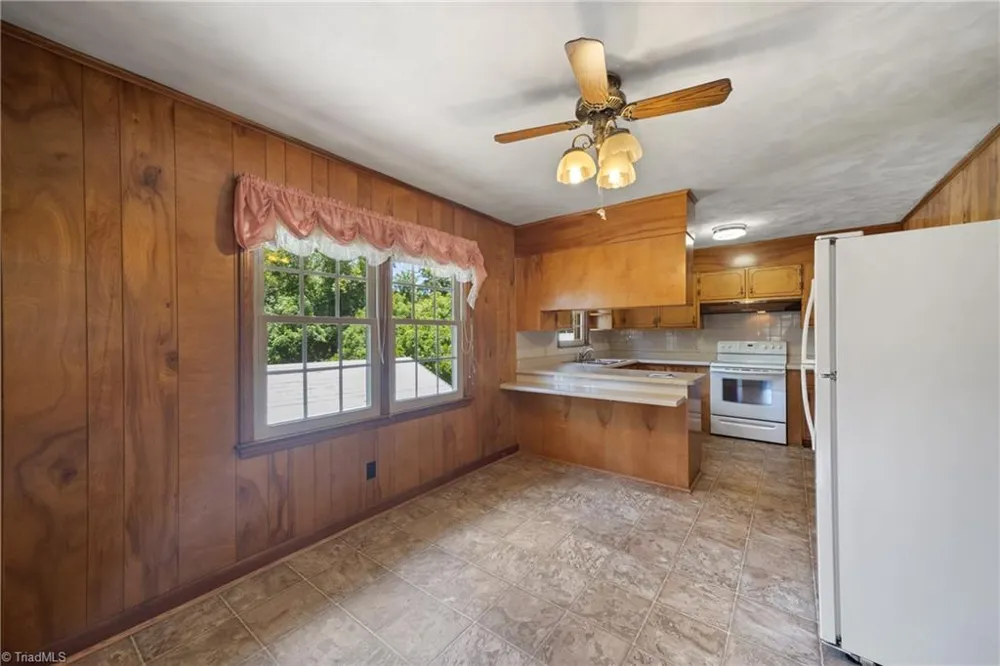 3211 NC Highway 8 S Walnut Cove, NC 27052