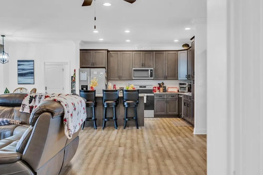 18 Faith Rae Blvd Morrison, TN 37357