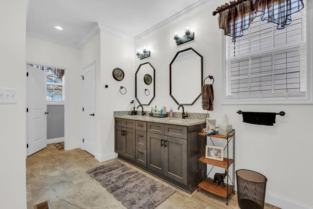 18 Faith Rae Blvd Morrison, TN 37357