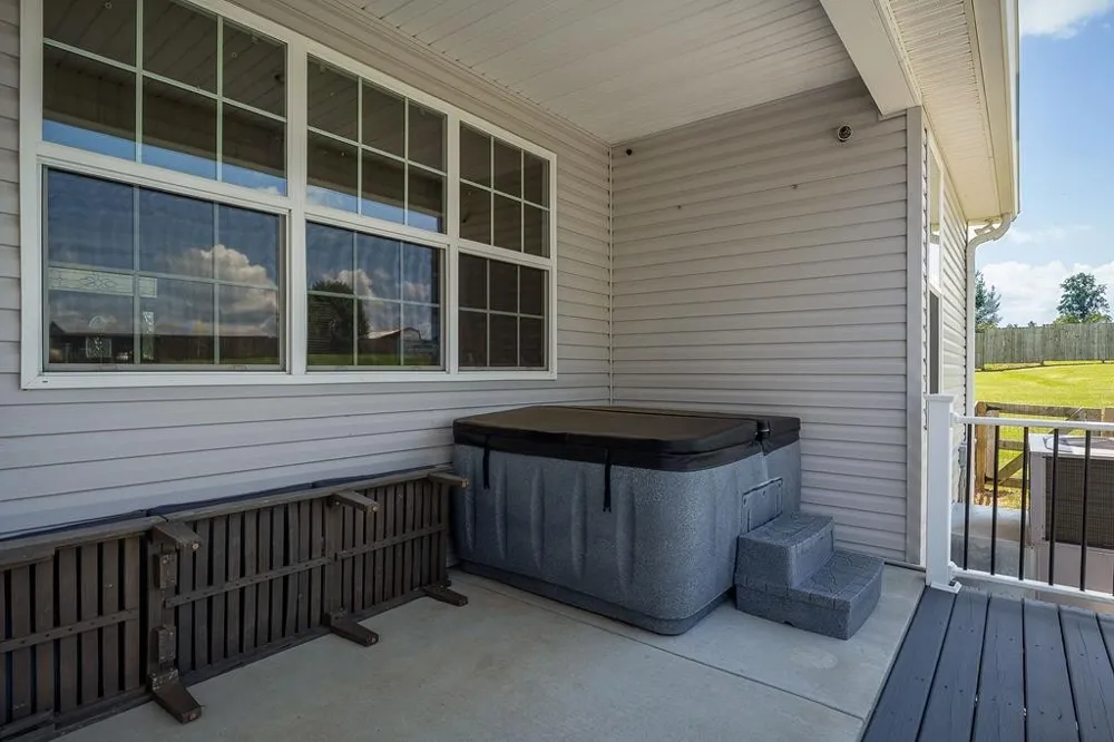 18 Faith Rae Blvd Morrison, TN 37357