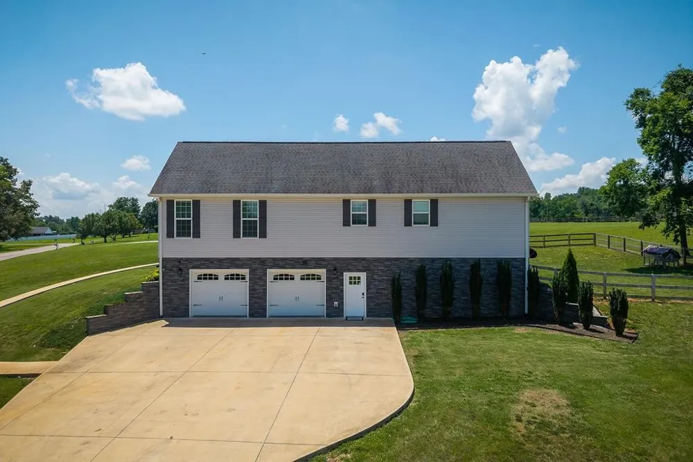 18 Faith Rae Blvd Morrison, TN 37357