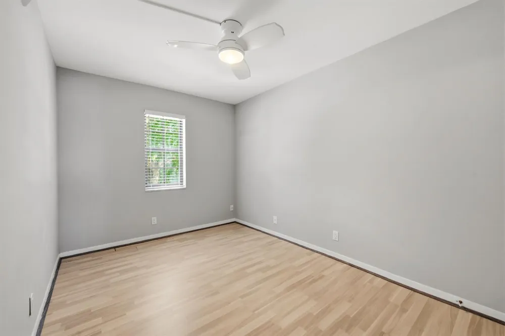 905 NE 28th Street #206 Wilton Manors, FL 33334