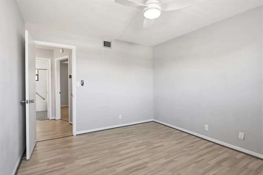 905 NE 28th Street #206 Wilton Manors, FL 33334