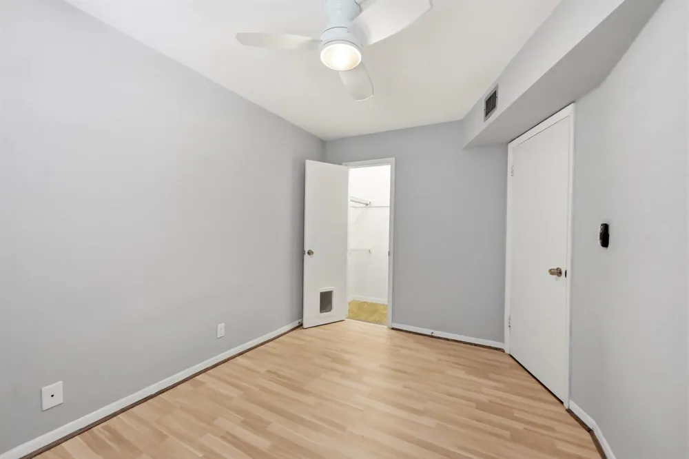 905 NE 28th Street #206 Wilton Manors, FL 33334