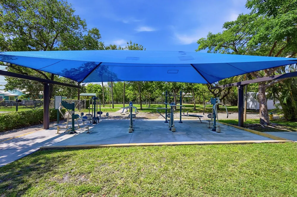 905 NE 28th Street #206 Wilton Manors, FL 33334