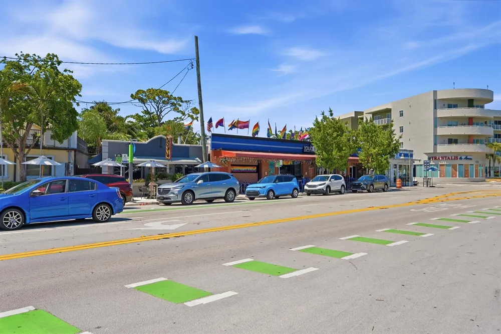905 NE 28th Street #206 Wilton Manors, FL 33334
