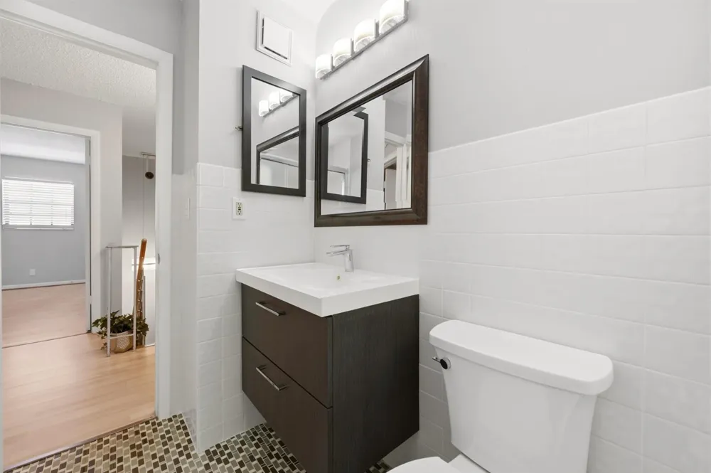 905 NE 28th Street #206 Wilton Manors, FL 33334