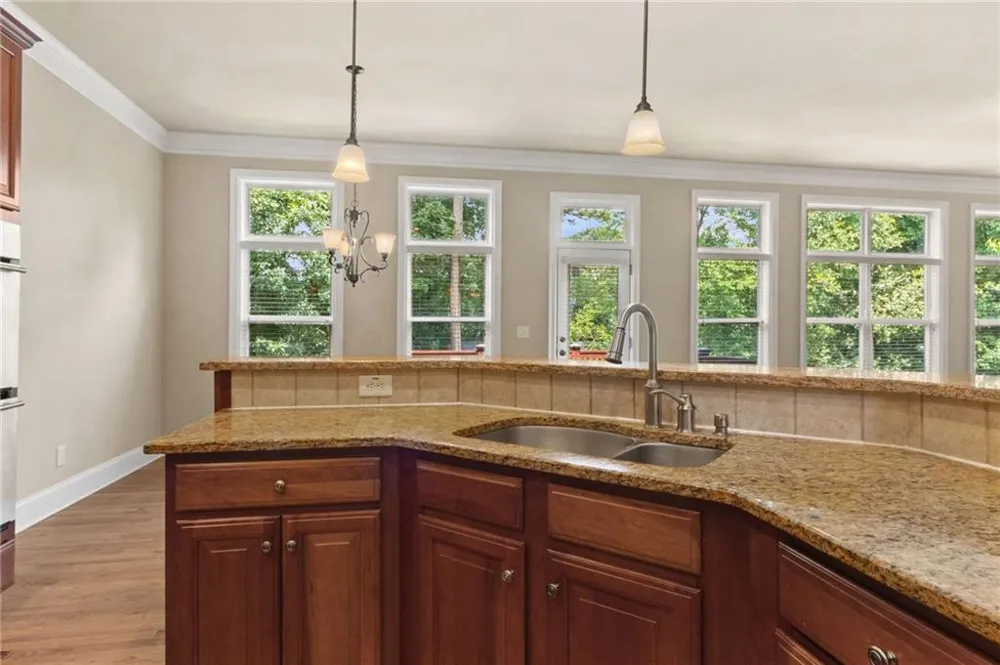 10421 Park Walk Point Johns Creek, GA 30022