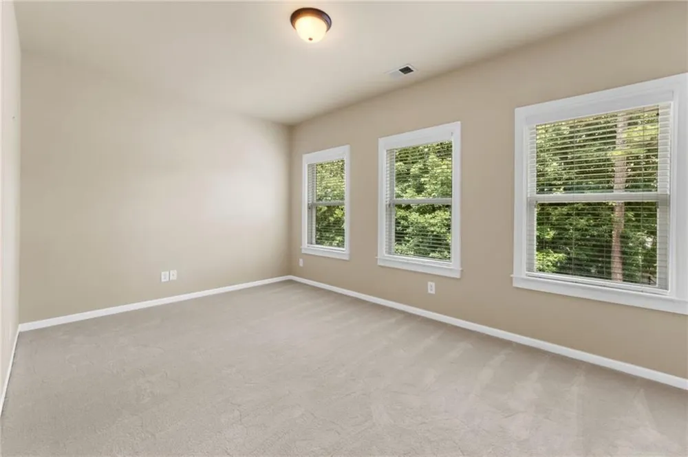 10421 Park Walk Point Johns Creek, GA 30022