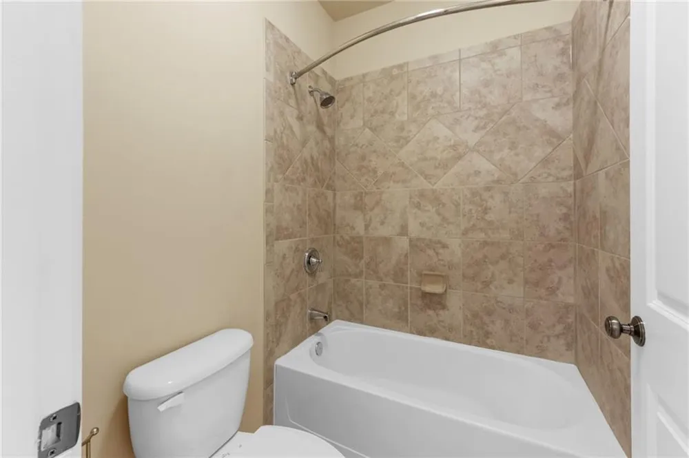 10421 Park Walk Point Johns Creek, GA 30022