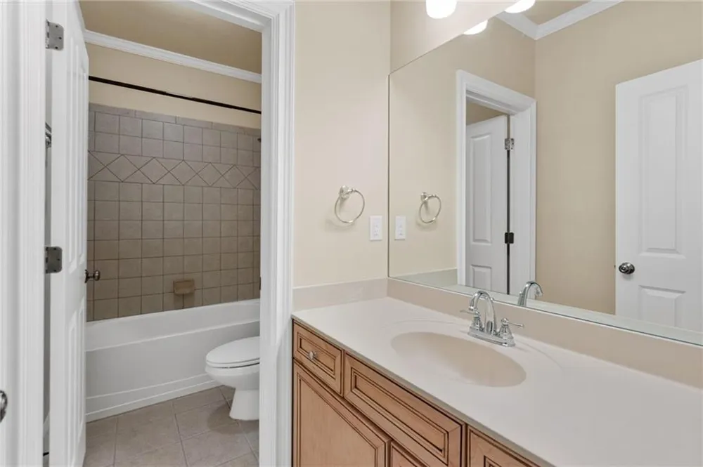10421 Park Walk Point Johns Creek, GA 30022