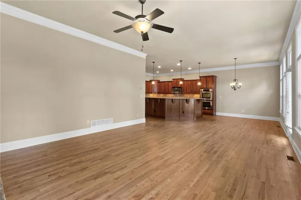 10421 Park Walk Point Johns Creek, GA 30022