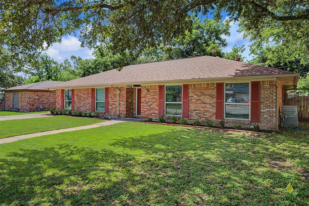 2009 Cliffside Drive Edgecliff Village, TX 76134