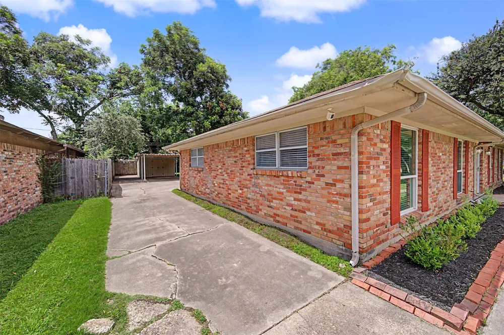 2009 Cliffside Drive Edgecliff Village, TX 76134