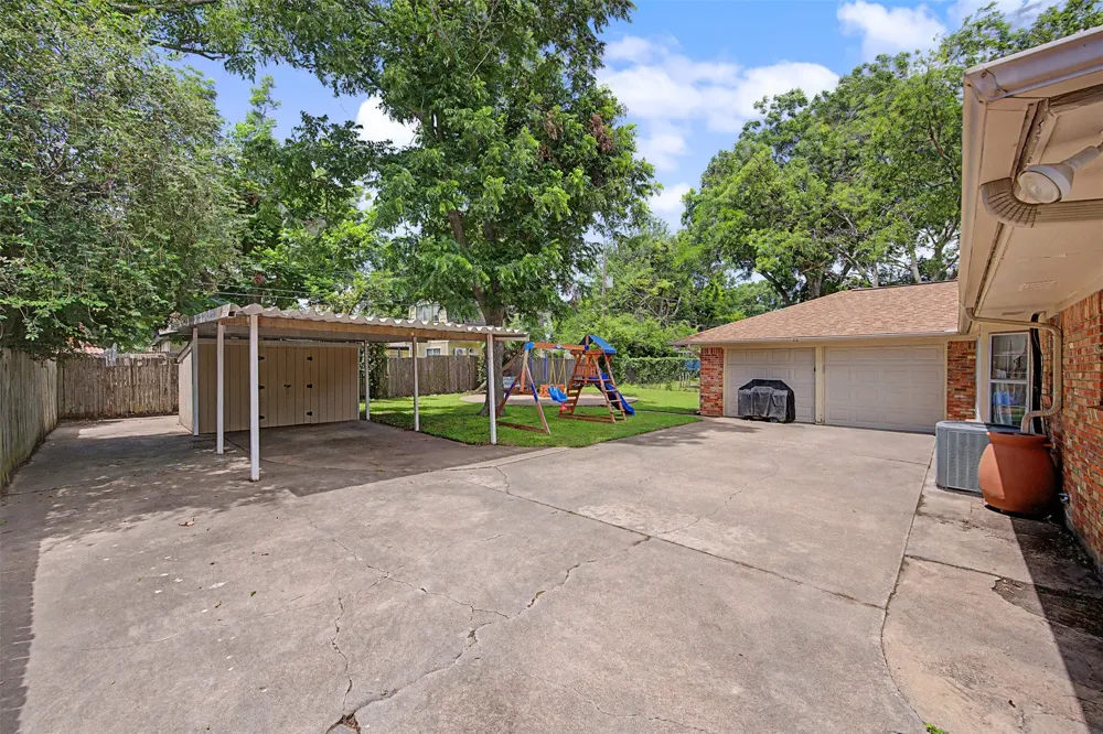 2009 Cliffside Drive Edgecliff Village, TX 76134