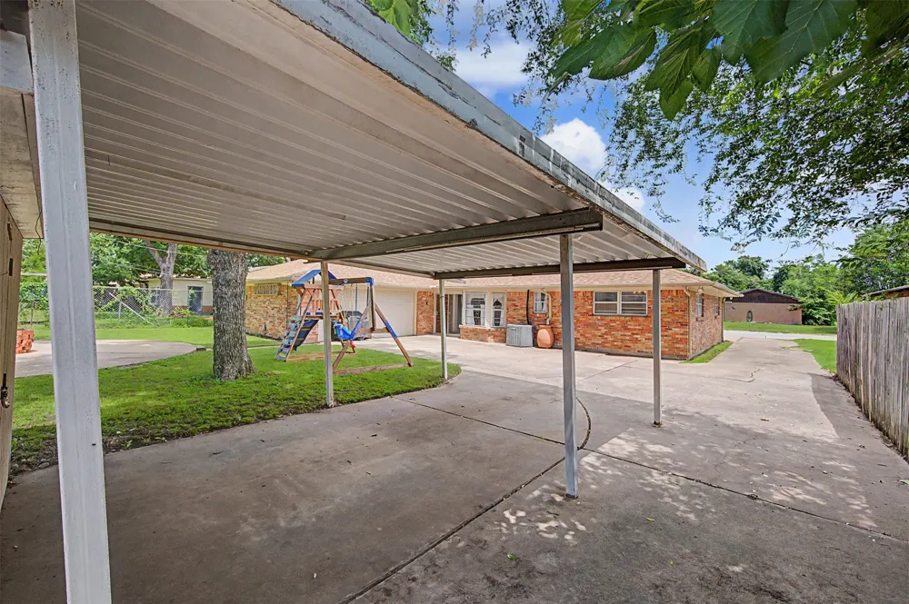 2009 Cliffside Drive Edgecliff Village, TX 76134