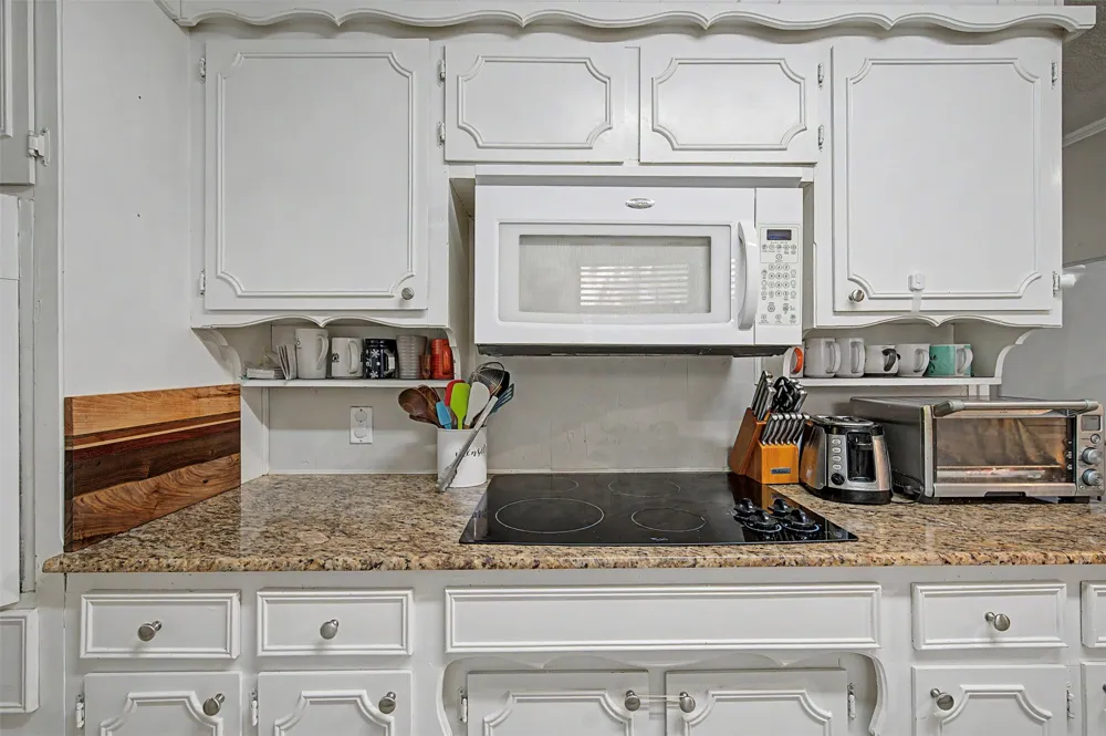 2009 Cliffside Drive Edgecliff Village, TX 76134