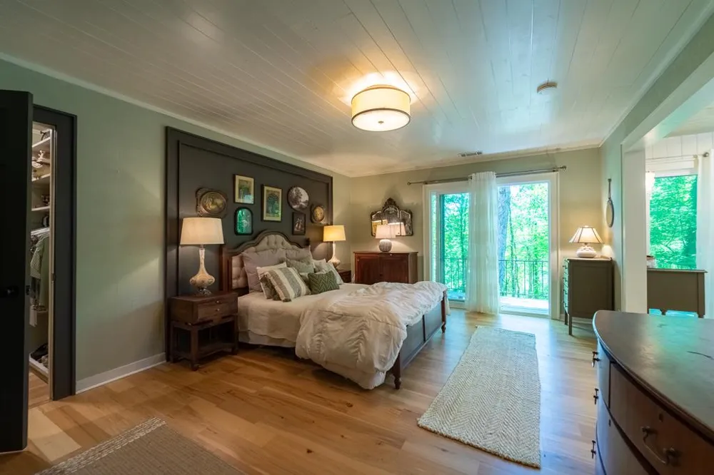 Oakwood Ln Sylva, NC 28779
