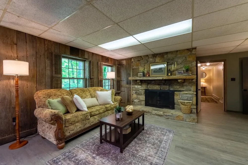 Oakwood Ln Sylva, NC 28779