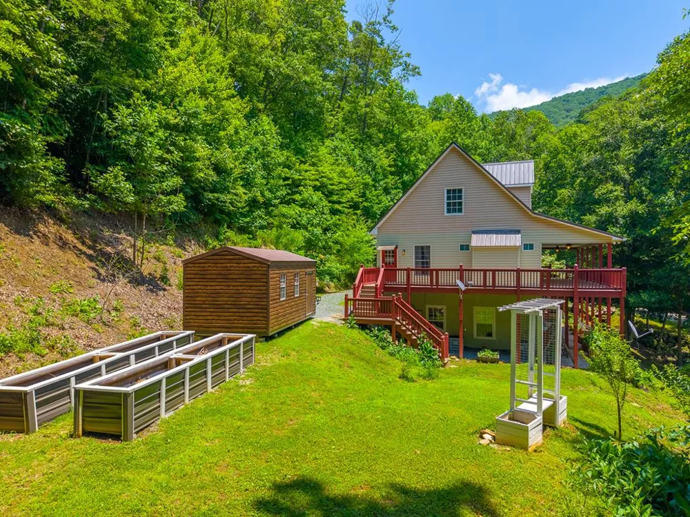 Pigeon Creek Trail Bryson City, NC 28713