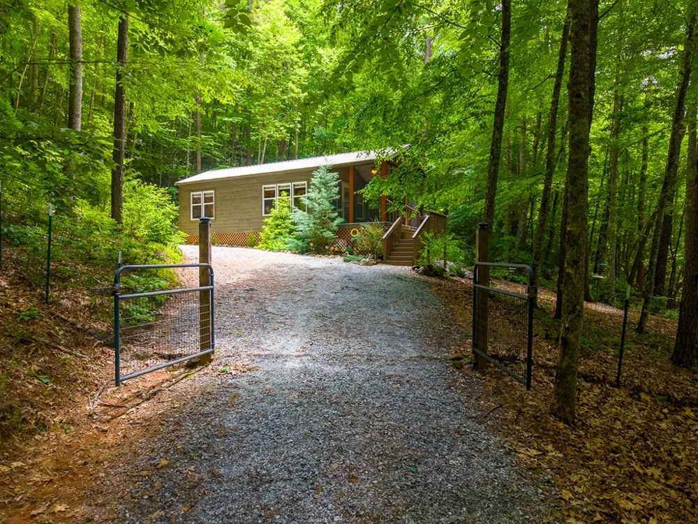 Jonquil Woods Franklin, NC 28734
