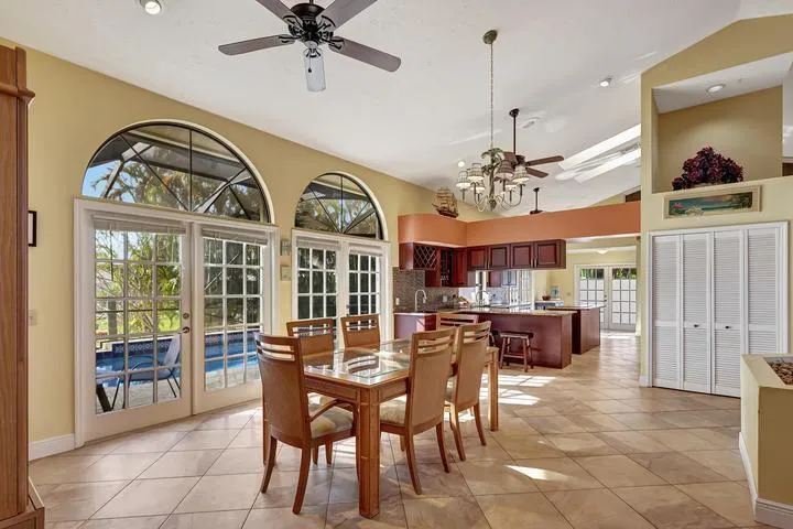 137 Queens Road Fort Pierce, FL 34949