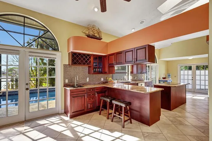 137 Queens Road Fort Pierce, FL 34949