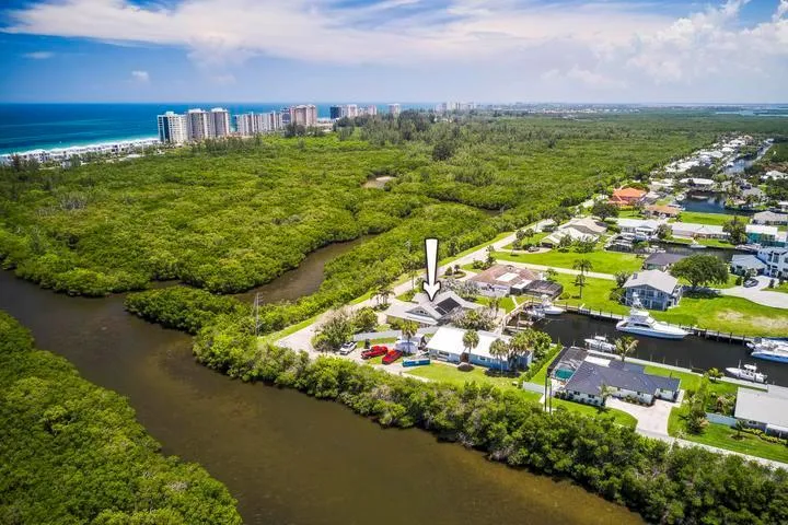 137 Queens Road Fort Pierce, FL 34949