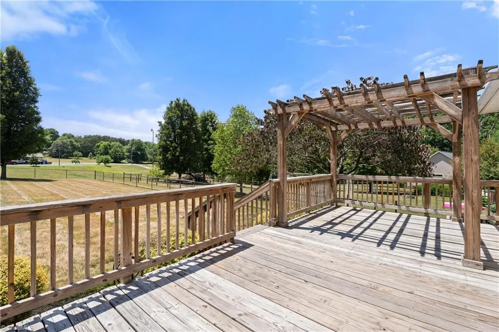 8140 Spring Hollow Court Belews Creek, NC 27009