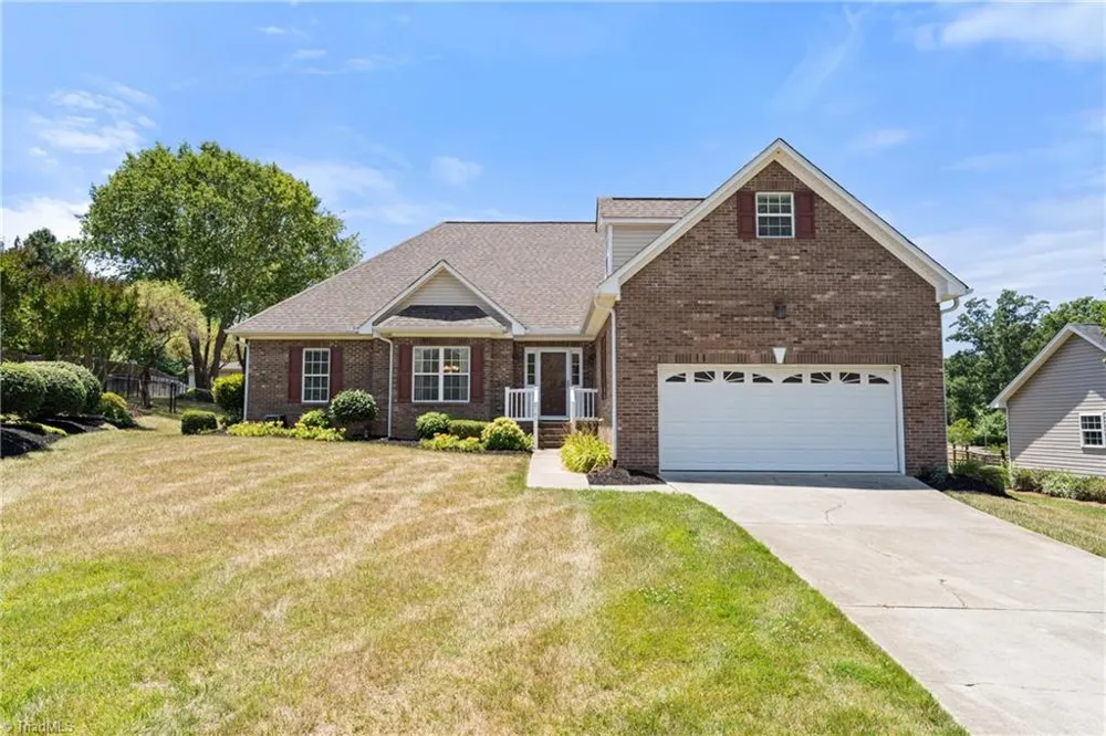 8140 Spring Hollow Court Belews Creek, NC 27009