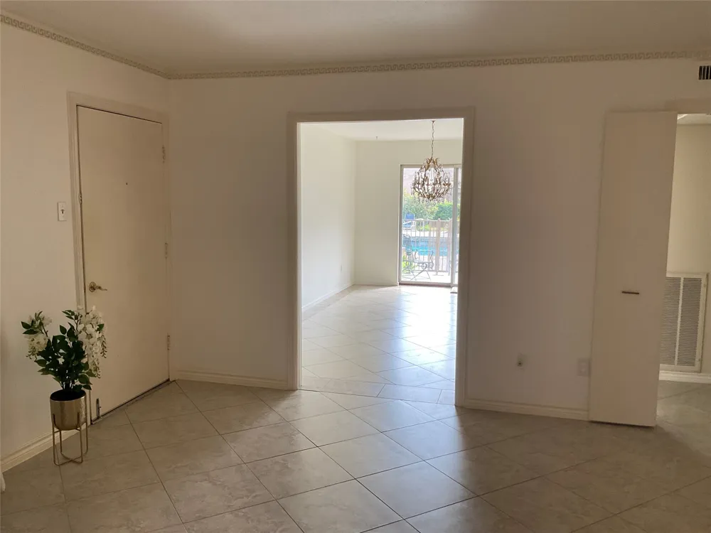 11332 Park Central Place #B Dallas, TX 75230