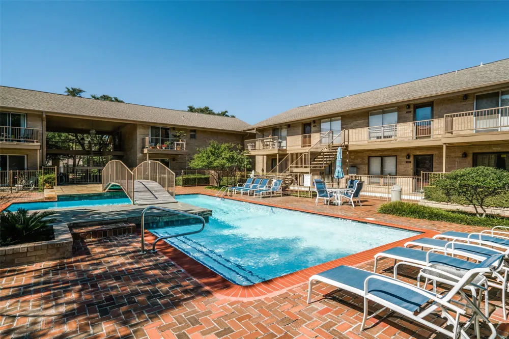 11332 Park Central Place #B Dallas, TX 75230