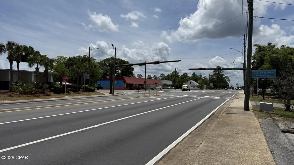 650 S US Highway 331 Defuniak Springs, FL 32435