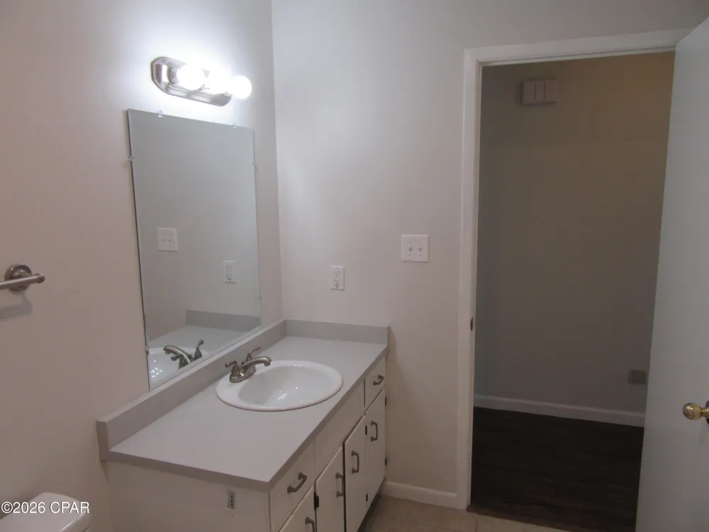 8629 Deerpoint Drive Youngstown, FL 32466