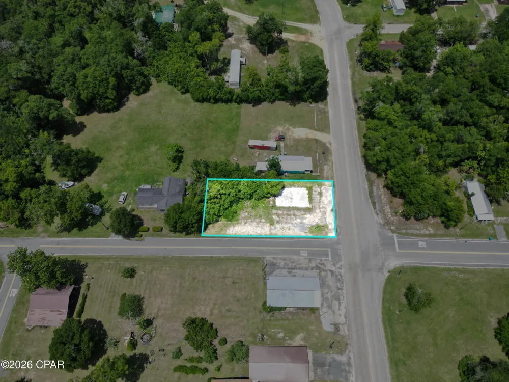 10348 NW Main Street Bristol, FL 32321